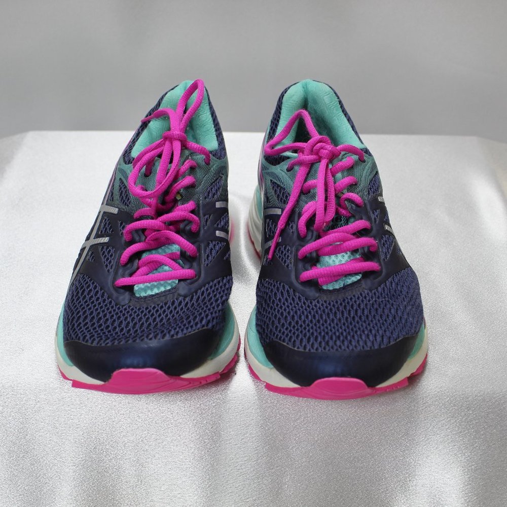 Women's Asics Gel Cumulus 18 Running Shoes - Size 9
